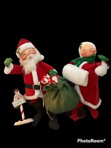 Huge  ANNALEE christmas Santa Toy Bag & Mrs Claus North Pole Sign 30”& 31” Dolls