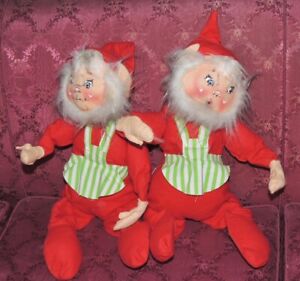 2 1969 Annalee Christmas Elves  Moblitee Dolls