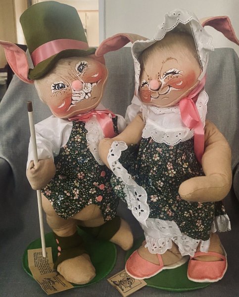 Annalee Easter Parade Bunny Dolls Set of 2 18 Inches Vintage 1998 NEW VERY RARE