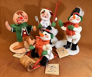 Vintage 1993 ANNALEE Christmas Figures ~ Santa Claus Skis Skiing Snowman Sled 93