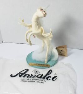 Annalee Mobilitee Dolls 10.5" Unicorn / Pegasus Doll With Brass Nameplate & Bag