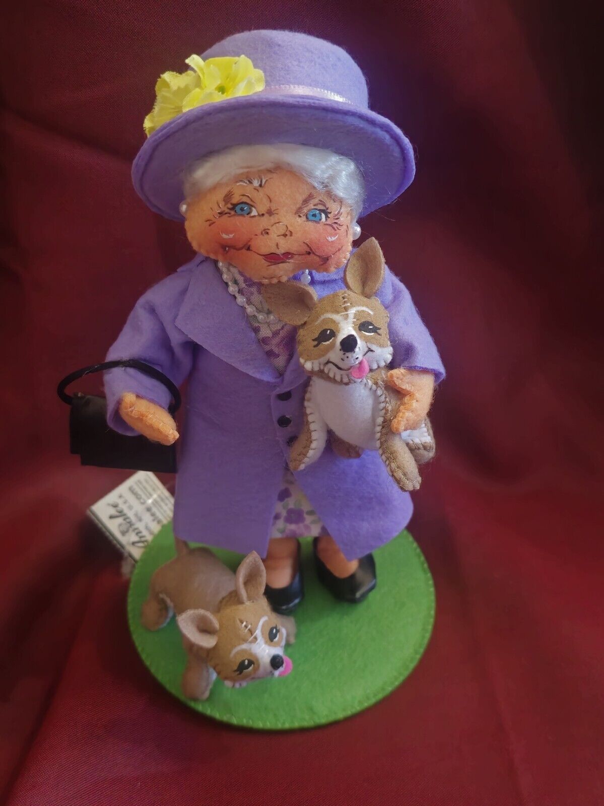 Annalee Limited Edition Queen And Friends