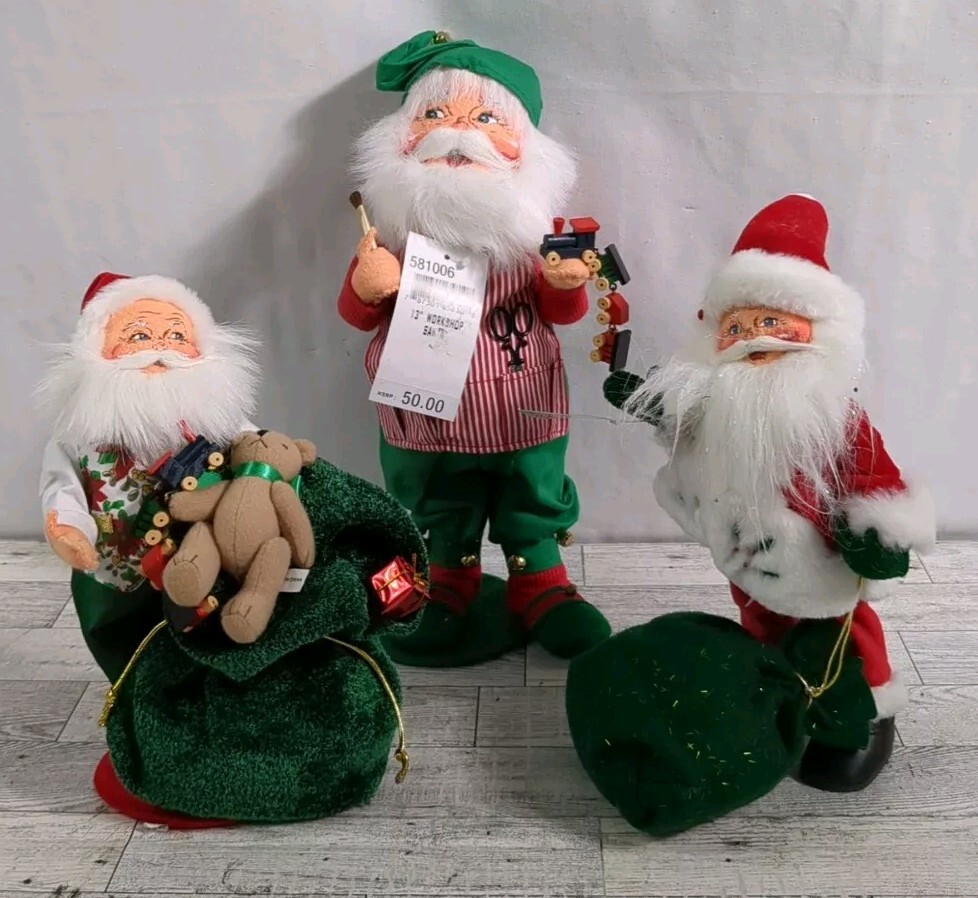 NWT Set of 3 ANNALEE Workshop Winterberry & Packing Santa Christmas Decorations