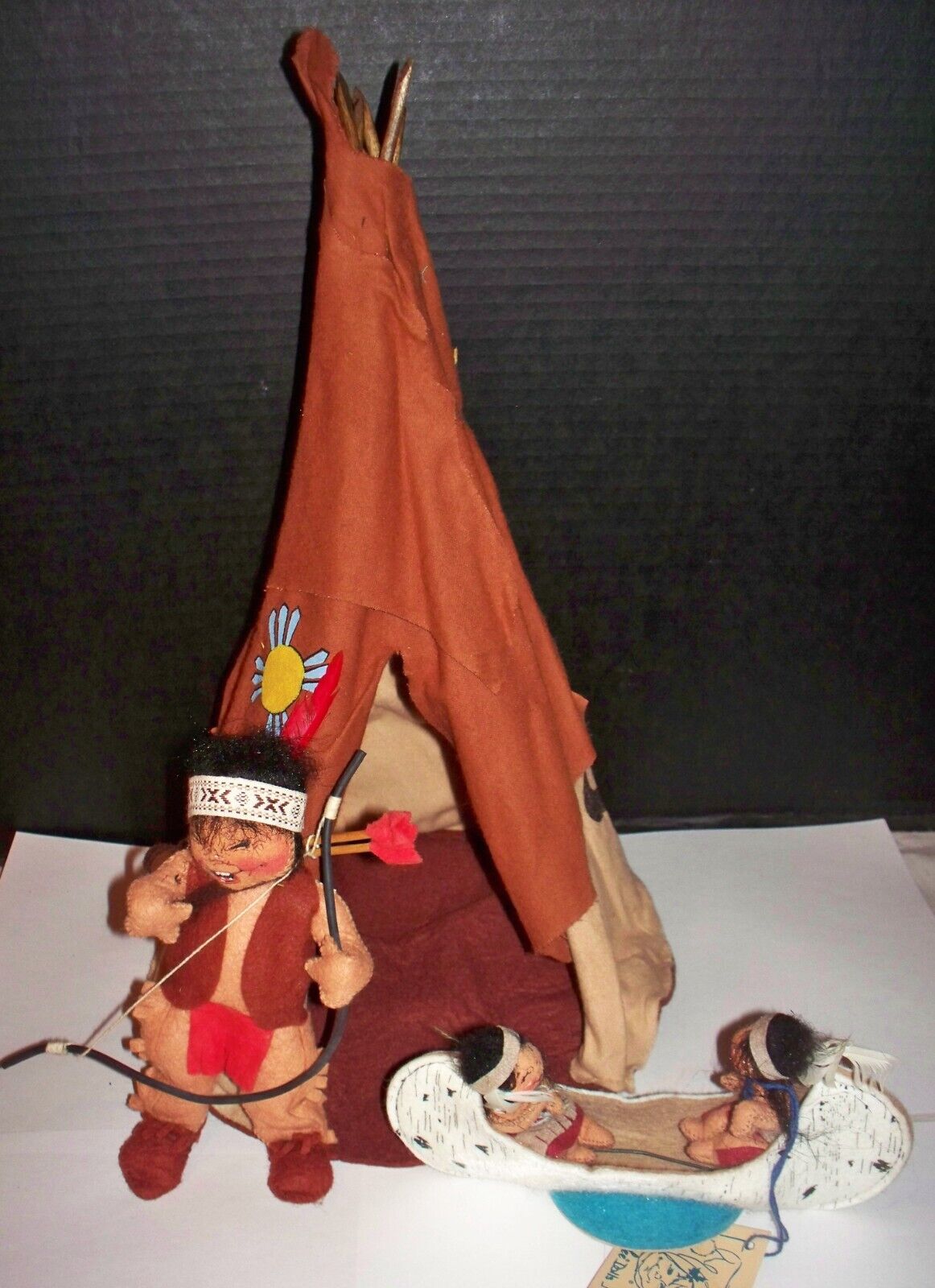 Annalee Thanksgiving Indian Teepee with Boy and Children in Canoe