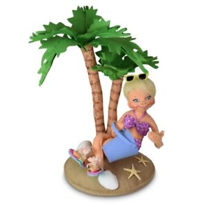 New ListingAnnalee 9" Island Girl on Beach  2021 Serious Smiler VIP Exclusive NWT