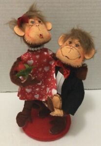 AnnaLee Valentines Day Monkey Fred Astaire Ginger Rogers Dolls Dancing 8" 2011