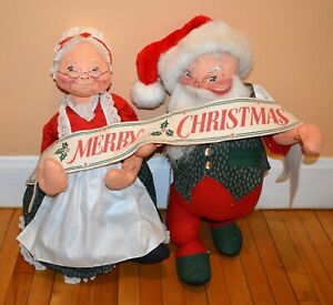 1992 Annalee Mr. and Mrs. Santa Claus app. 26” tall