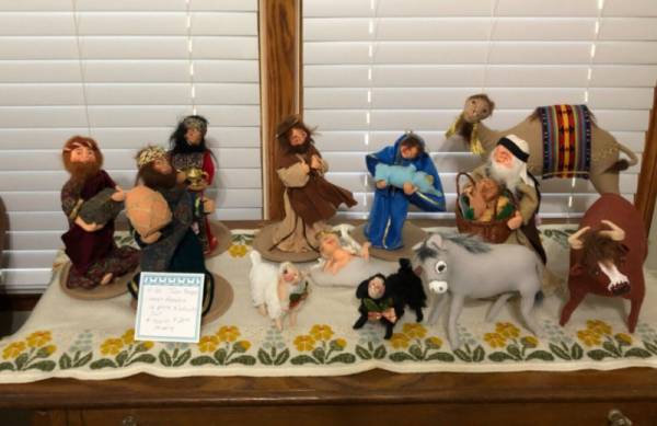 1990's Annalee Nativity Set Jesus Mary Joseph Angel Wisemen and Animals