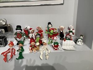 Group of 16 Annalee Christmas Dolls Elfs, Ten Lords Leaping Frog, Misc.