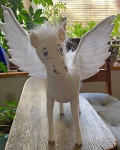 Annalee Pegasus Horse - 2005 with Wired White Wings