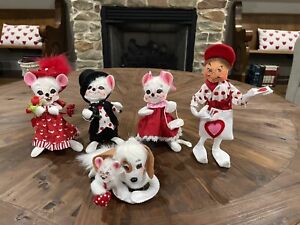 Annalee Valentine Dolls Lot of 5 EUC