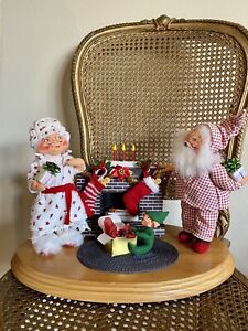 ANNALEE 2002 Morning Mr & Mrs Santa Claus Vignette Christmas Rare