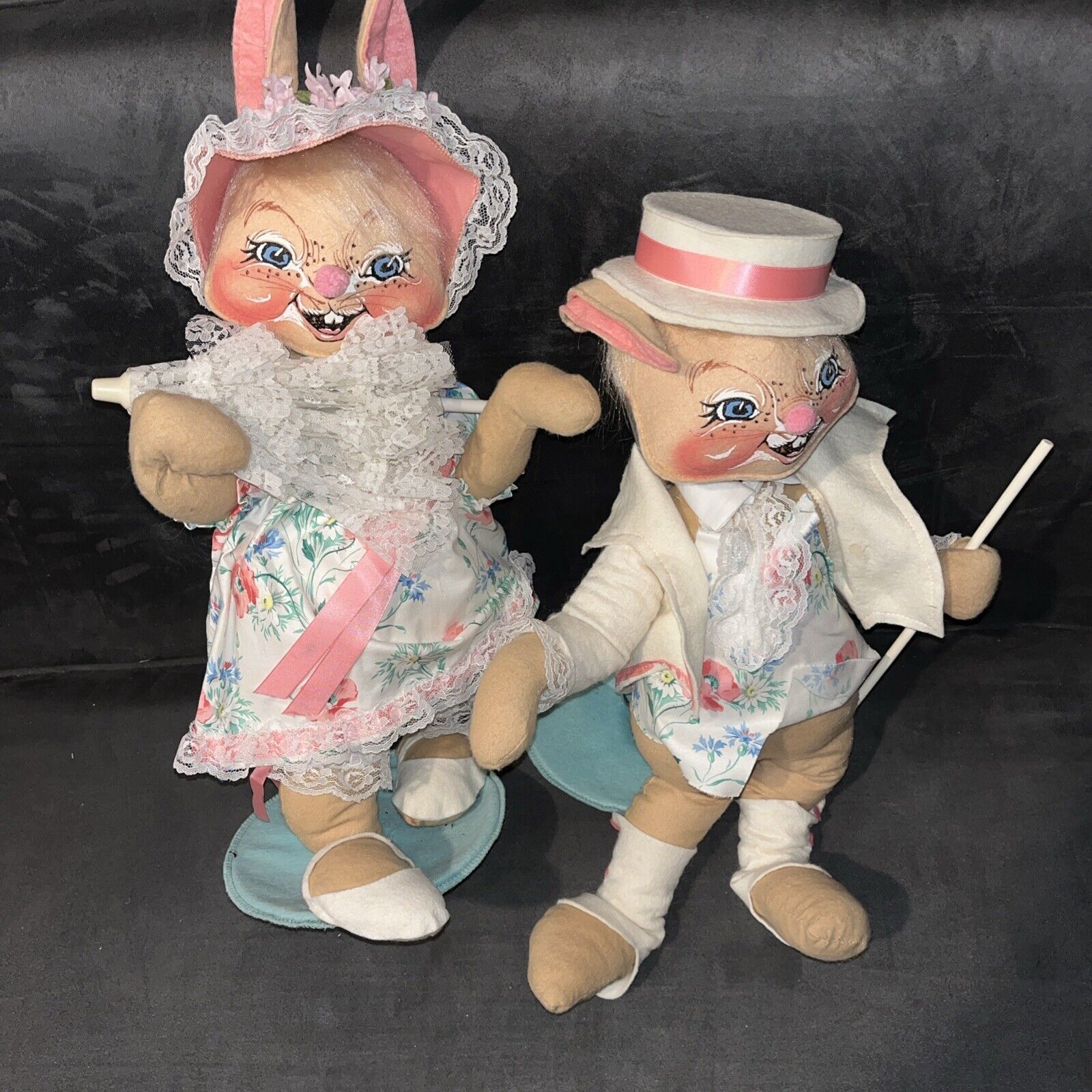 Vintage 1989 Annalee mobilitee dolls Happy Easter Bunny Male And Female 23in