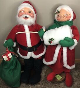 ANNALEE Dolls SANTA & MRS CLAUS 30" Wood Base 1983 VTG Christmas Decor Toy Bag