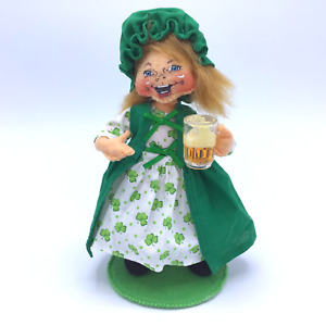 Annalee 2019 Irish Woman with Mug of Beer 7" Shamrock St Patrick Doll - MINT