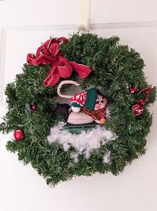 RARE Vintage Annalee Wreath Sledding Mouse 14” Christmas Holiday Decor Holly Bow