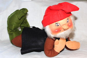Vintage Annalee 17” Elf Gnome pixie Mobilitee Doll Red Hat Vest Poseable 70s NH