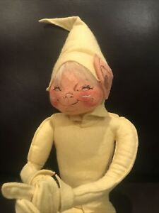 Annalee Dolls Elf 22” Yellow Spring Elf 1990 USA