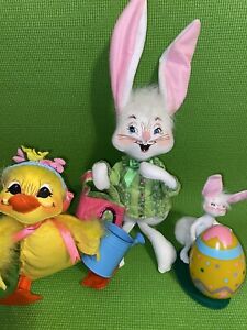 Annalee Easter Bunny W/ Green shirt & Basket 2009 & Bunny W/ Egg 2007 & Chick