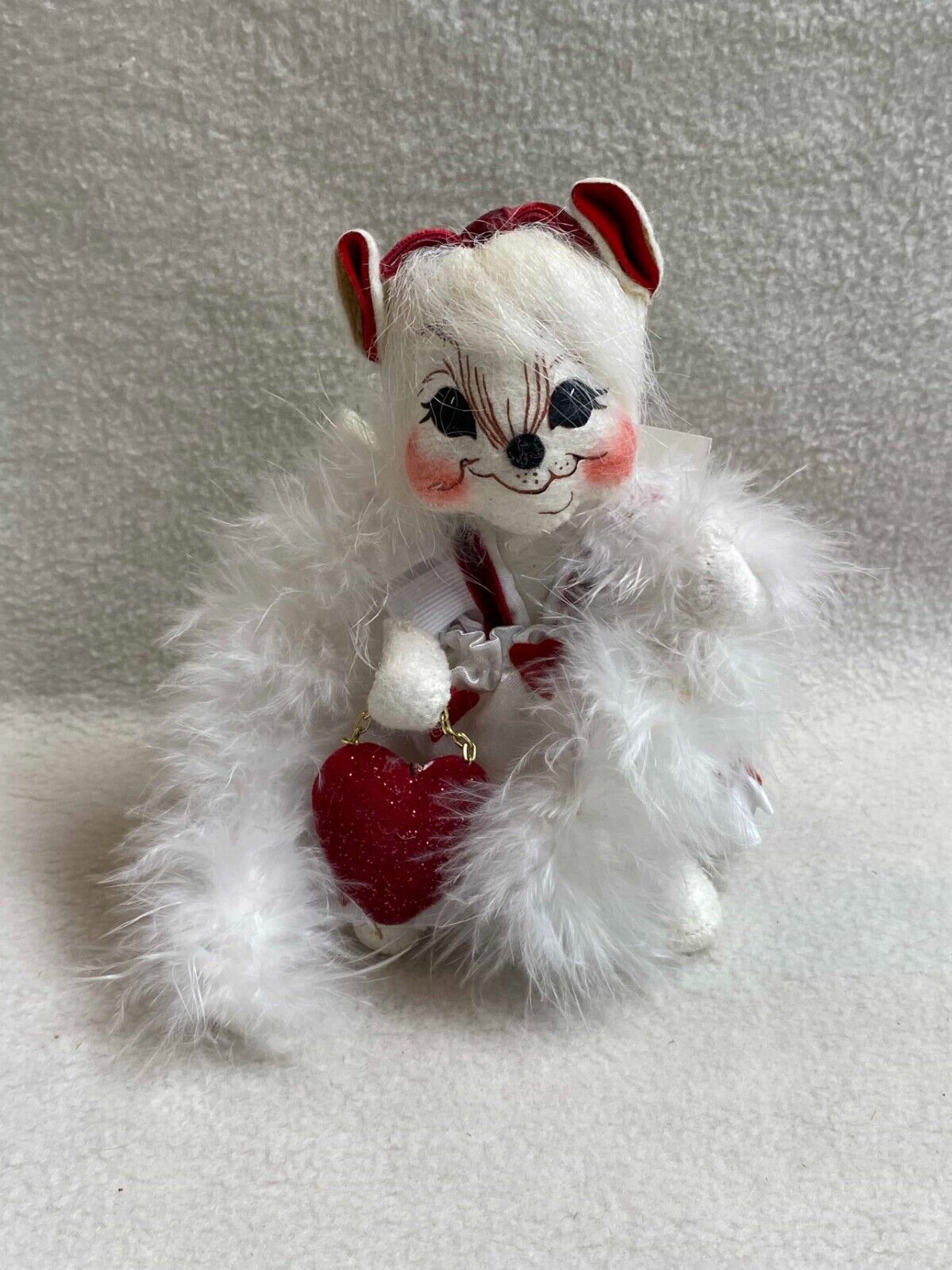 Annalee Dolls - Sweetheart Girl Mouse with Boa (2006)