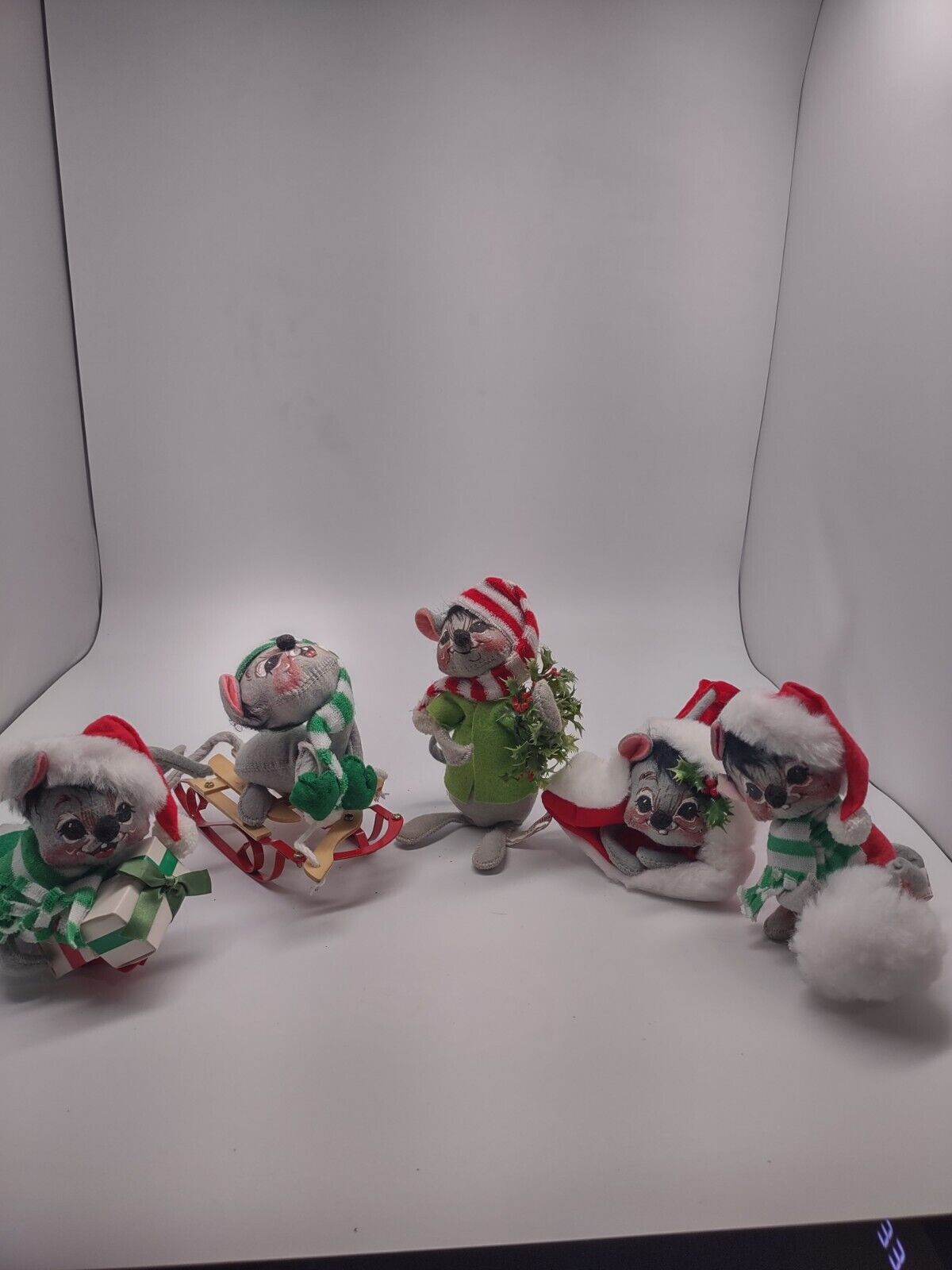 Vintage Annalee Mice (5) All 80's Sledding Snowball Present Stocking Holly
