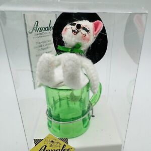 Annalee Doll Bottoms Up Mouse in Beer Mug St. Patrick 's Day 3" with Hat NIB