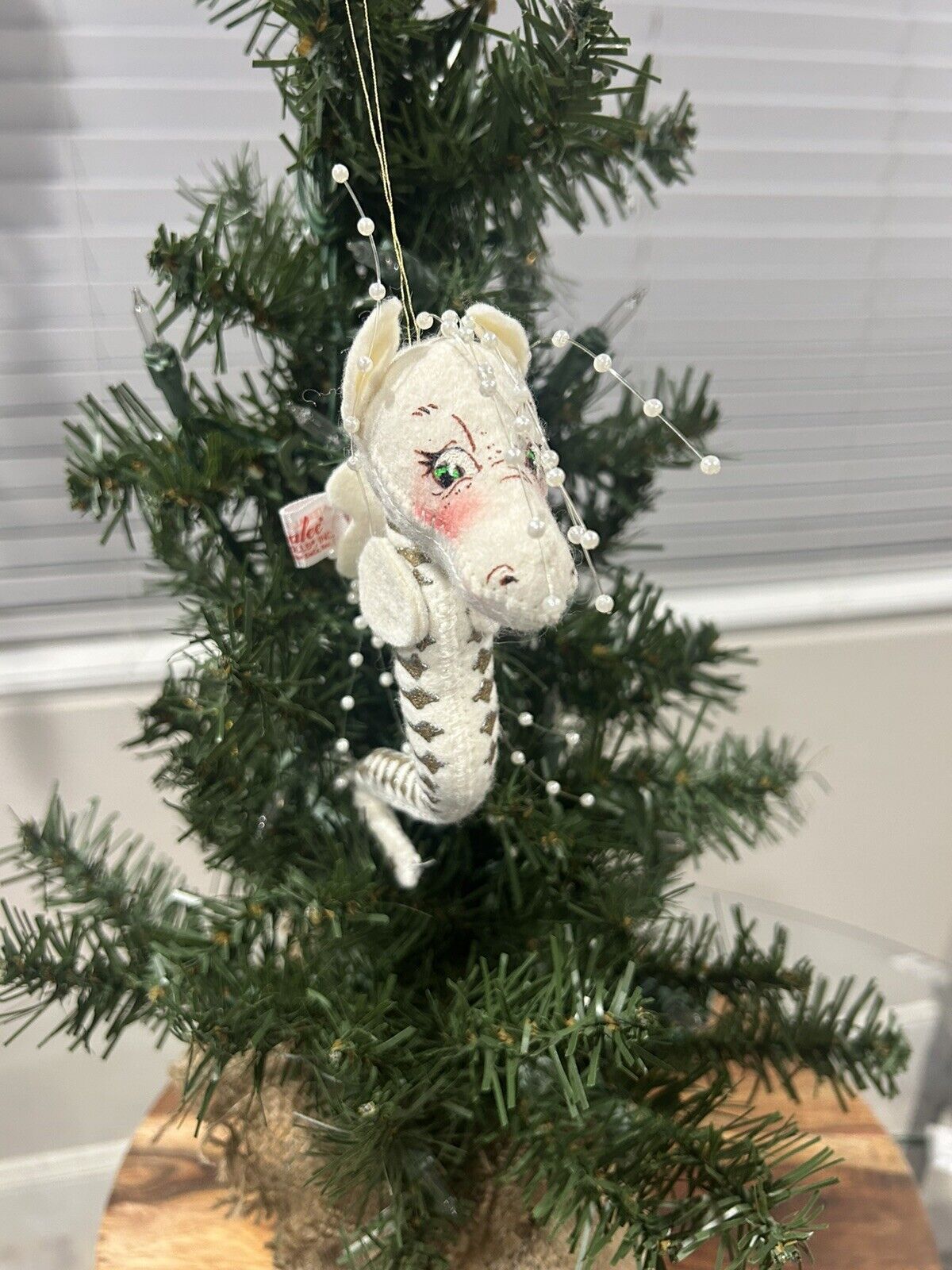 Annalee RARE white Seahorse Lord And Taylor Exclusive Ornament Made In NH