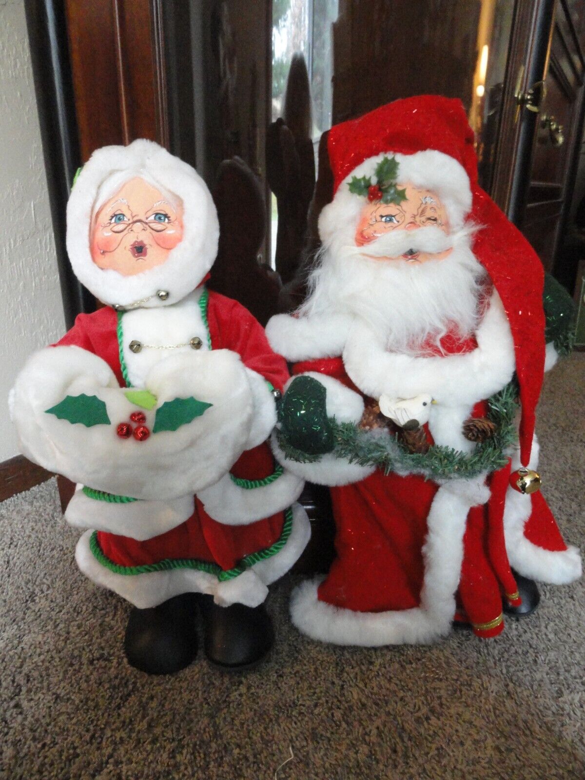 Vtg ANNALEE Mr. & Mrs. Santa Claus Christmas Dolls 2006 - 20” Tall BEAUTIFUL!!!