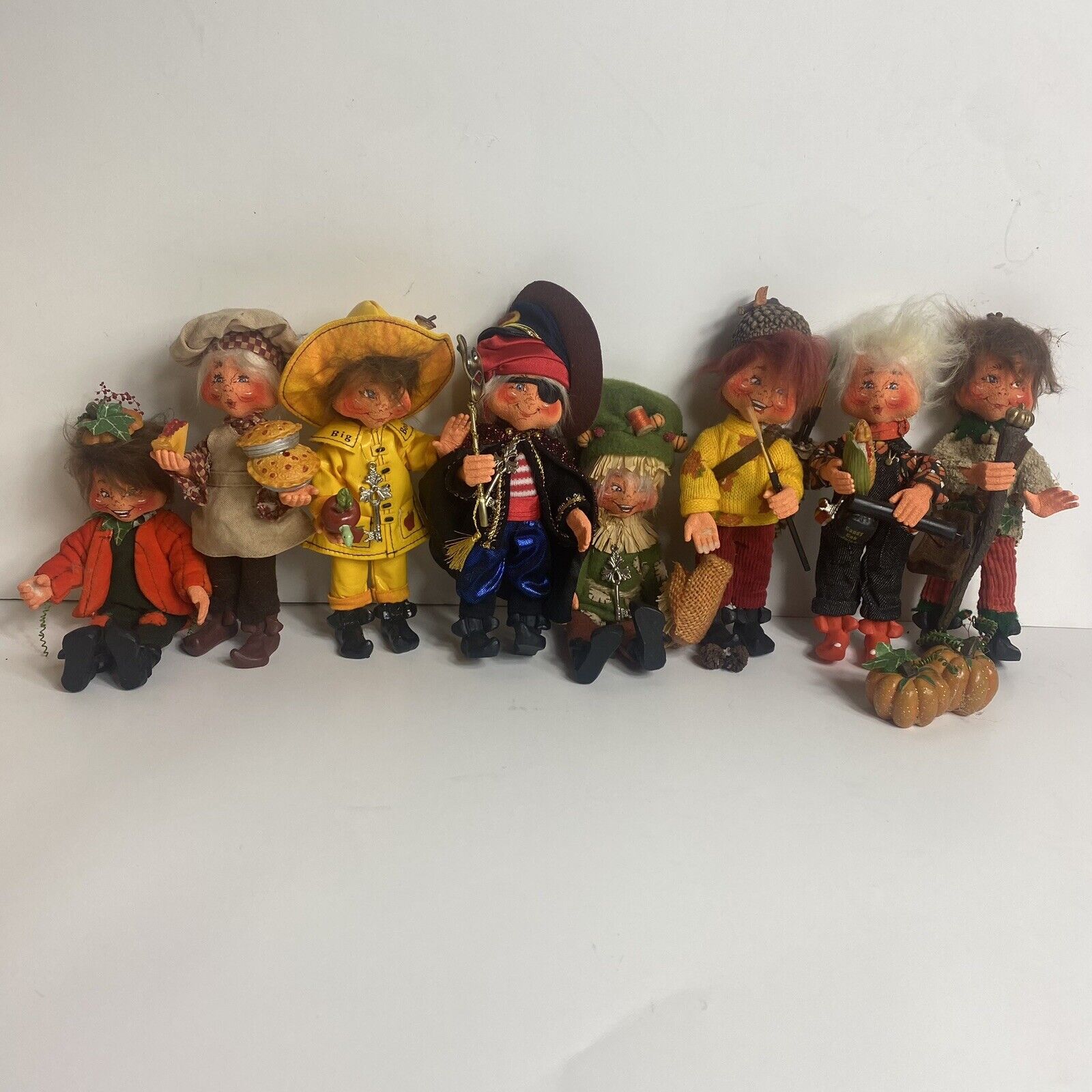 Fall and Halloween Annalee Dolls (Lot t Of 8) 6 In. Pirate Pie Maker Pumpkins