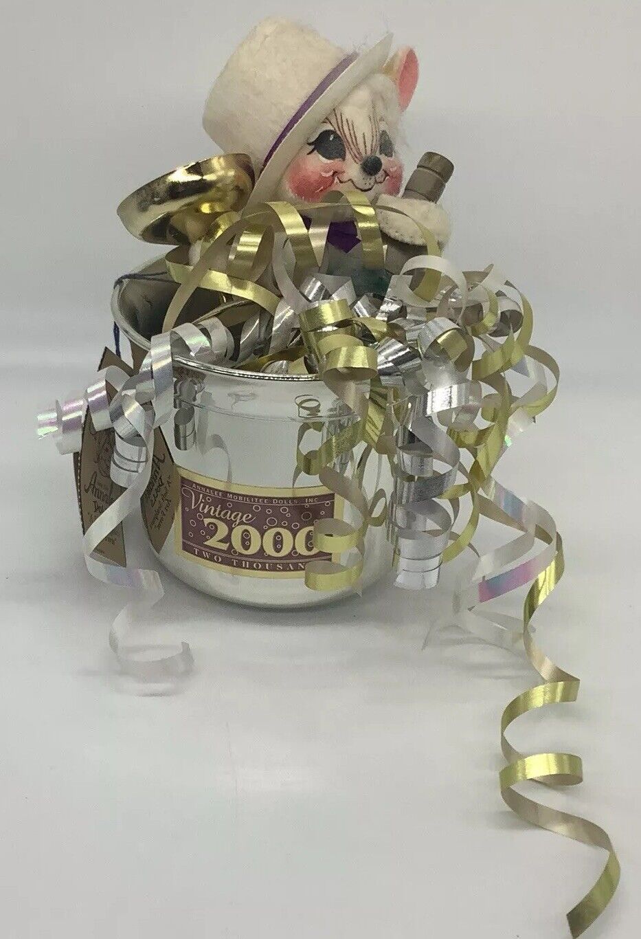 Annalee Millennium Vintage 2000 Mouse Drinking Champagne 7" Tall