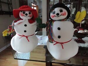 Annalee Snow Man/Lady in a Dressed for Holiday Mode