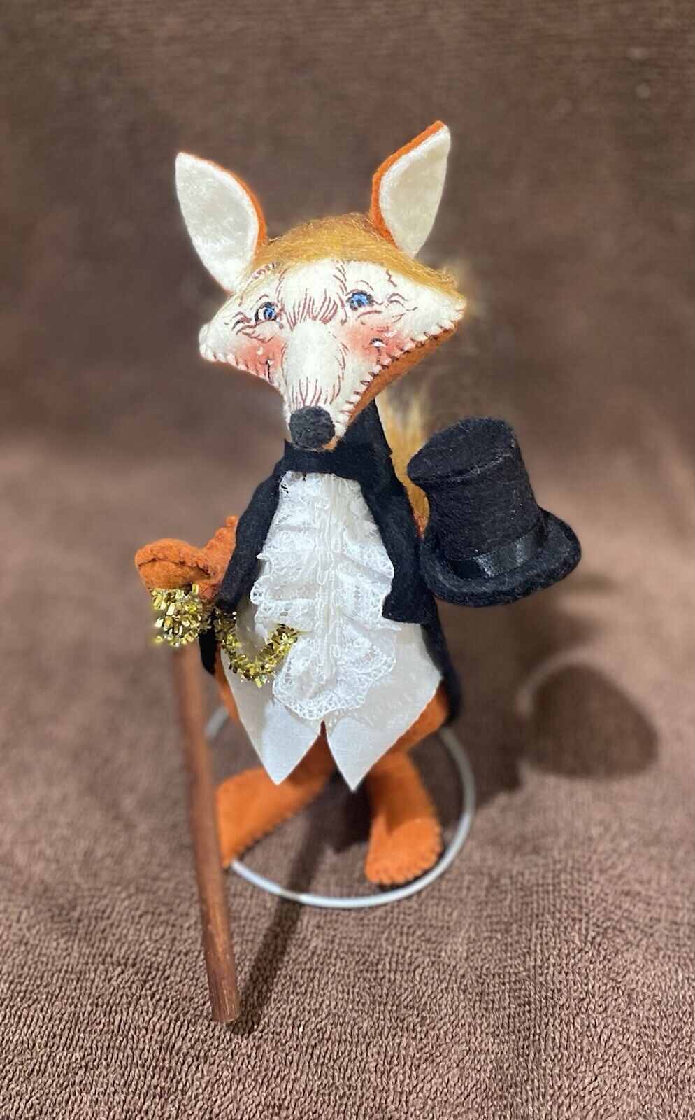 Pre Owned 1981 Annalee Escort Fox Figurine Dressed To Impress With Cane & Tophat