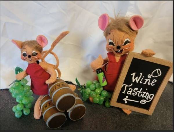 Annalee Felt 2019 Wine Tasting Mouse & 2018 Wine Cellar Mouse Lot of 2