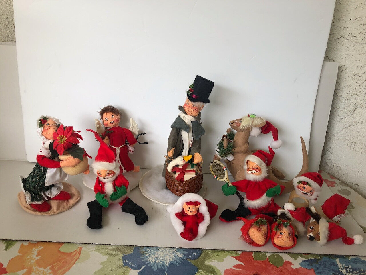 Vintage Annalee Christmas Felt Santa Dickens Angel Kangeroo Dolls Lot of 14