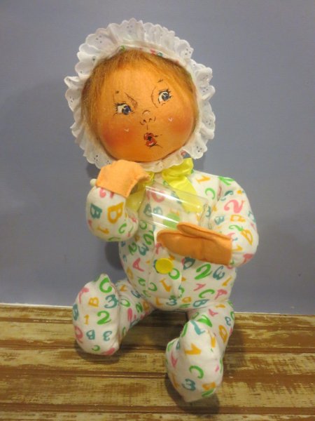 Vintage 2001 Annalee 18" Baby w/Bottle & Original HangTags - Sponsor Store Doll