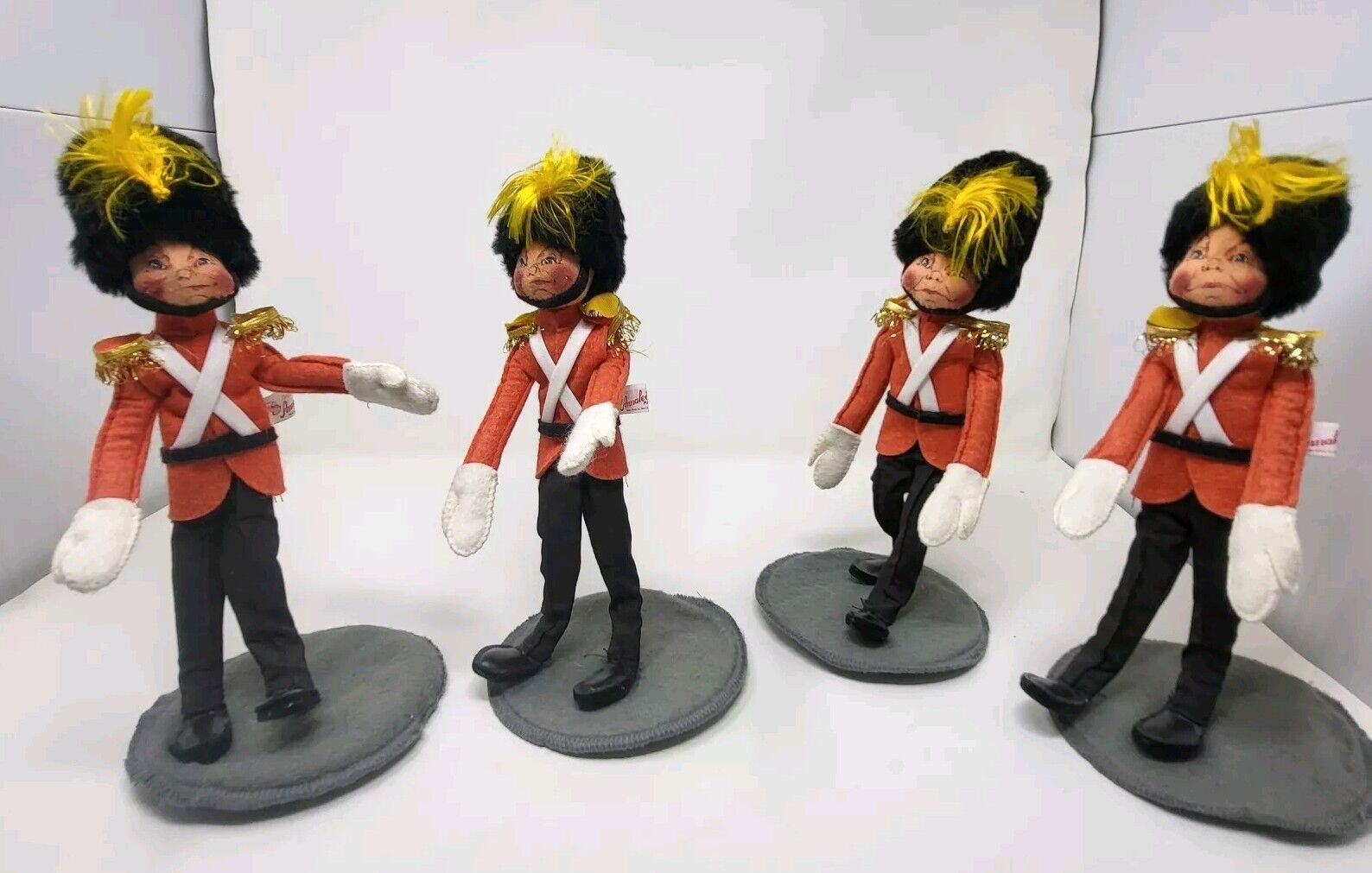 Annalee Christmas British Guard Beefeater 10 Inches. 1988 Set Of 4