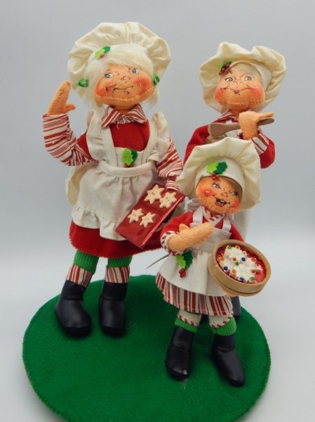 Annalee Dolls Baker Elves Family Christmas Set Holiday Decoration (EF574)