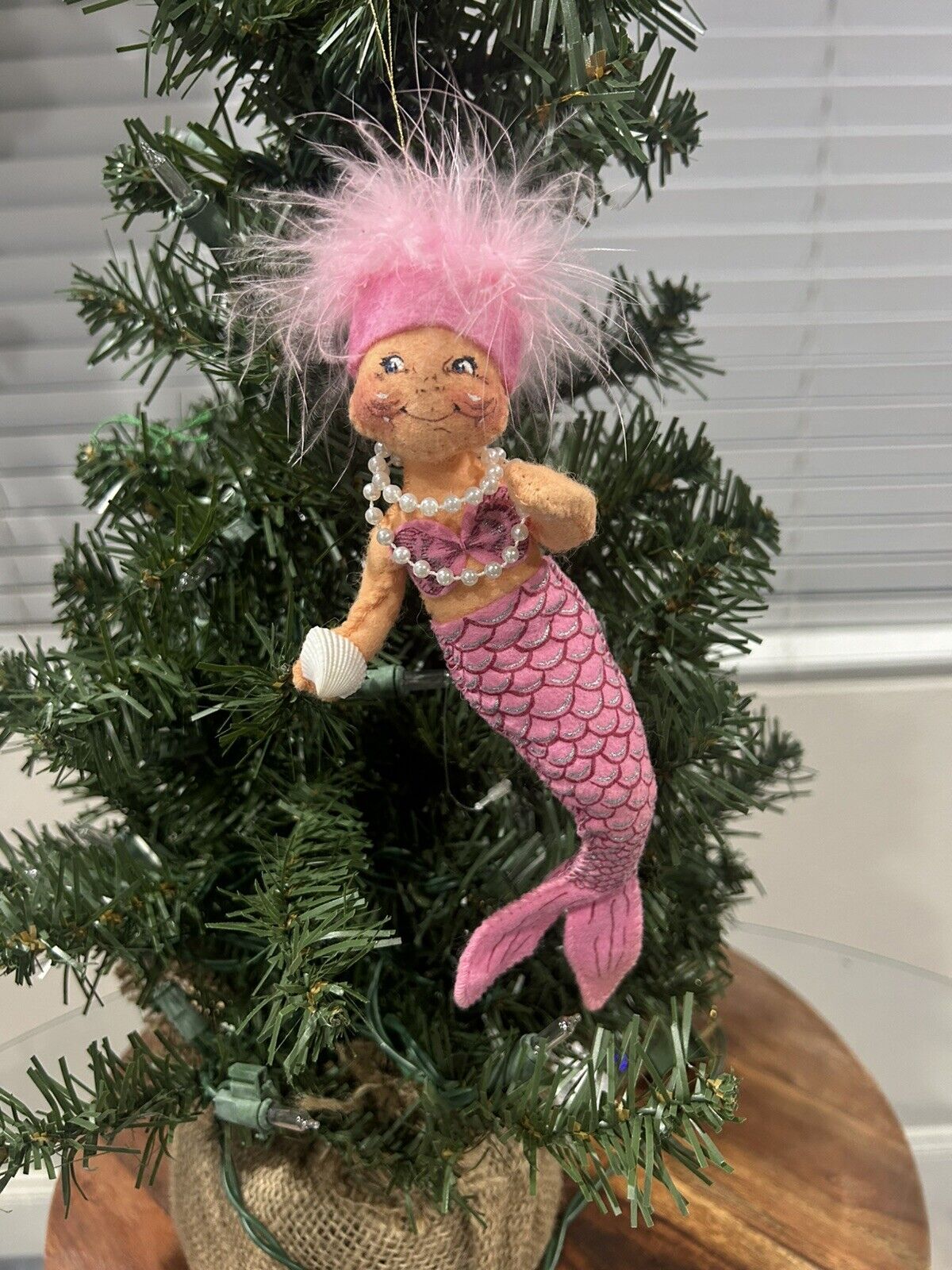 Annalee RARE pink Mermaid Lord And Taylor Exclusive Ornament 2001