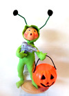 Annalee 328601 RARE 7" Martian Kid with Pumpkin & Ray Gun 2001 New With All Tags