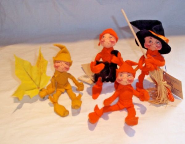 Annalee lot of Halloween elves 94-98- 5"