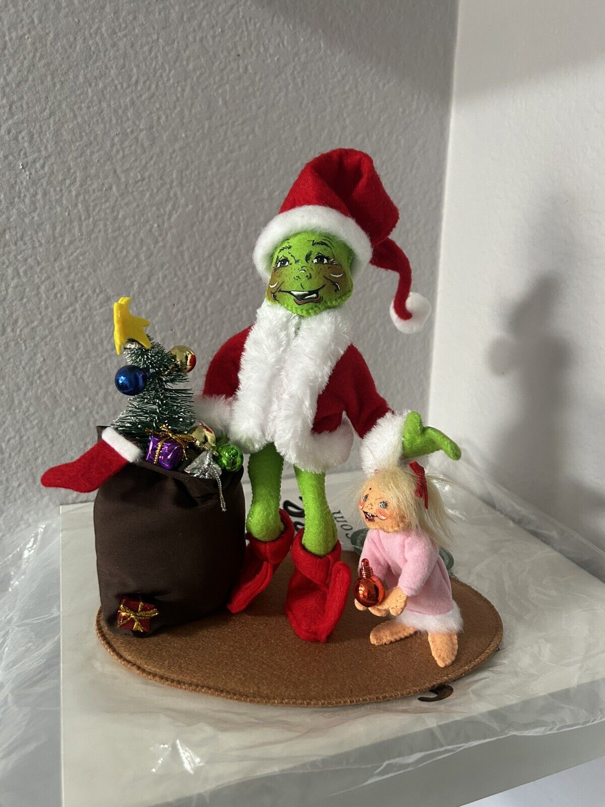Annalee 2023 9” Whovillain Grinch With Cindy EXCLUSIVE