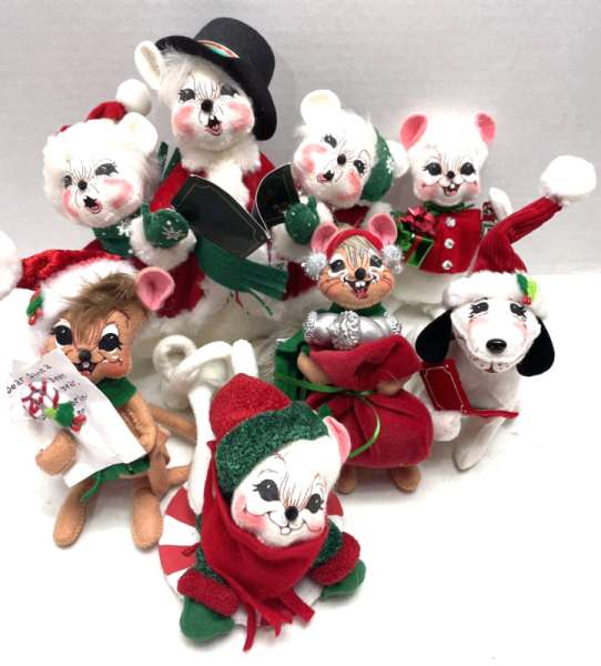 Lot 6 Annalee Christmas Mobilitee Dolls 2006-2013 Mice, Chipmunk, Dog, Carolers