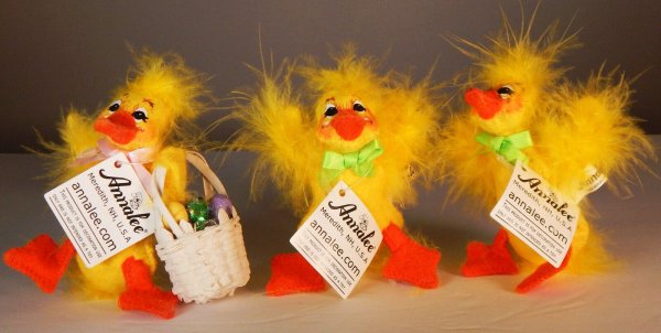 Lot of 3 Annalee Easter 3" Ducks Felt Dolls 2009 & 2011