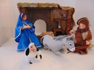 ANNALEE CHRISTMAS MANGER SCENE W/ BABY JESUS