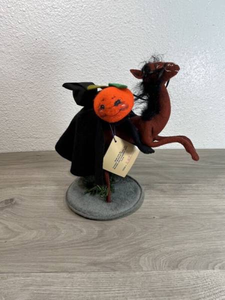 Vintage Annalee Halloween Headless Horseman Doll Riding Horse W Tag 1993 11”