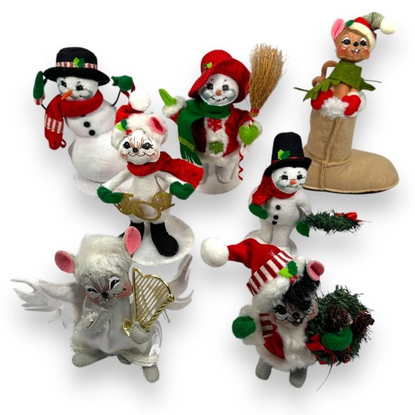 Vintage Annalee Dolls Christmas Decor Collections Mouse Cat and Snowman Lot of 7