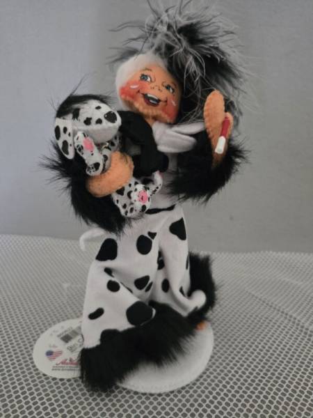 Annalee Cruella. Assembled In America Exclusive. Only 250 Made. Never Displayed
