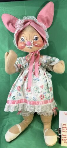 Annalee 1989 30” Easter Bunny Girl Collectible Doll, Good Condition