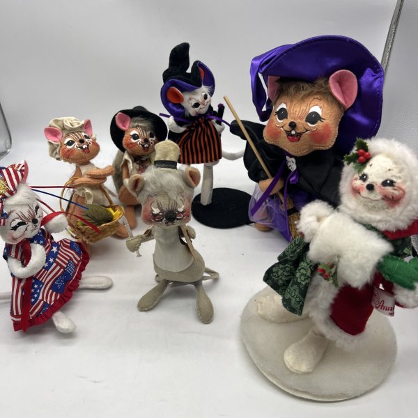 Lot Of 6 Annalee Dolls, 90s -2000s Halloween, Christmas, Thanksgiving, July 4th