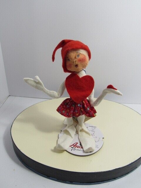 ANNALEE 1998 10" VALENTINE SWEETHEART GIRL ELF WITH OOH!! MOUTH MWT